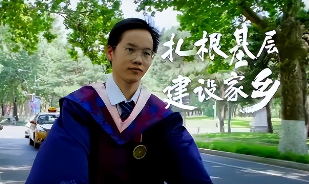 回顾搬砖小伙林万东高考713分被嘲考上清华也没用现在咋样