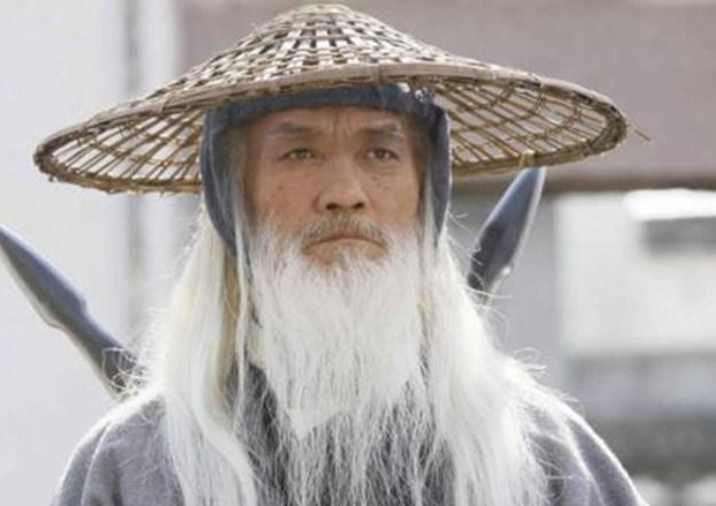 回顾张三丰为何不杀百损道人那道人身边站着谁老张敢怒不敢言