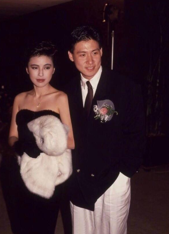 回顾张学友娶演员罗美薇39岁才当爸就是妻子洁癖让他很烦恼