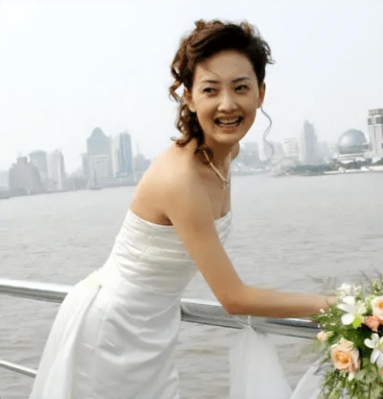 回顾牛莉我这辈子正确的决定就是为普通丈夫连生三个孩子