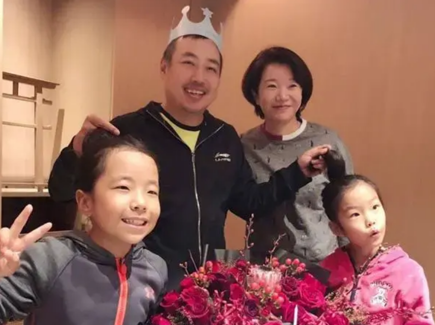 回顾刘国梁事业风生水起感情再遇良人迎娶王瑾诠释什么叫爱情