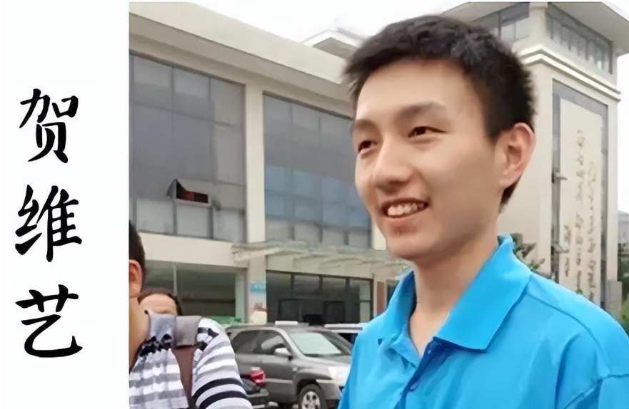 父母从未想过他们的儿子将来能名震四海,只希望他能够安稳的度过一生