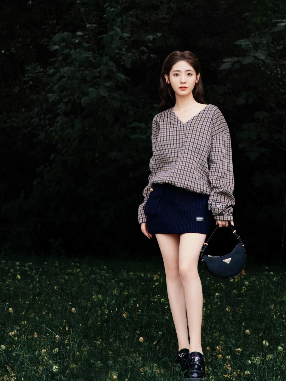 邢菲|性感穿搭  我看到邢菲的穿搭,真的被她的魅力惊艳到了!