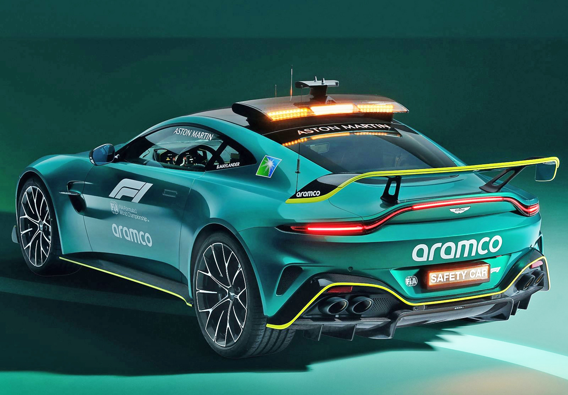 f1安全车,这是全新vantage经过完美调校和装备独特装备特殊装备,首次