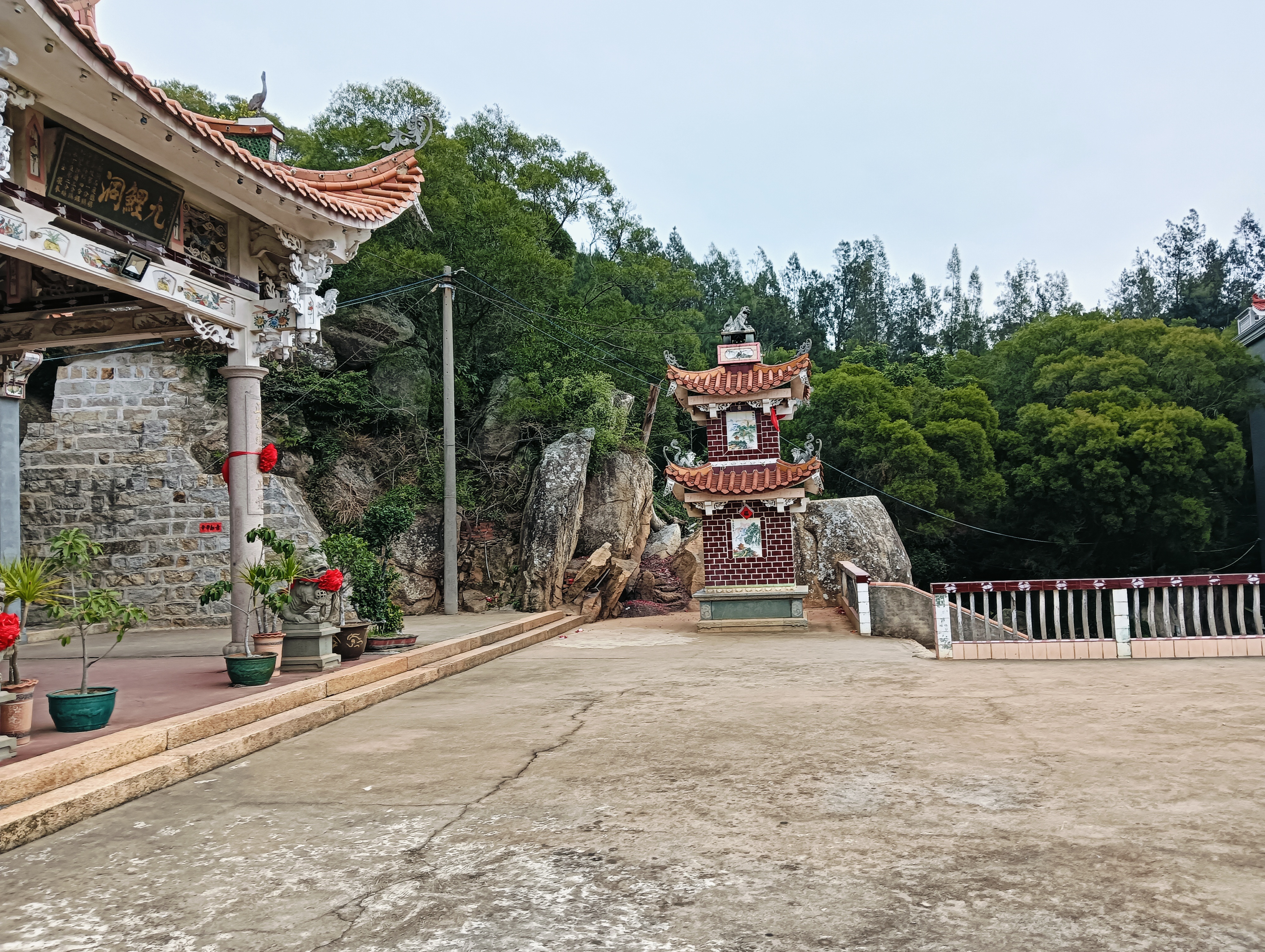 莆田市湄洲湾北岸开发区山亭镇东仙村紫霄洞风景区