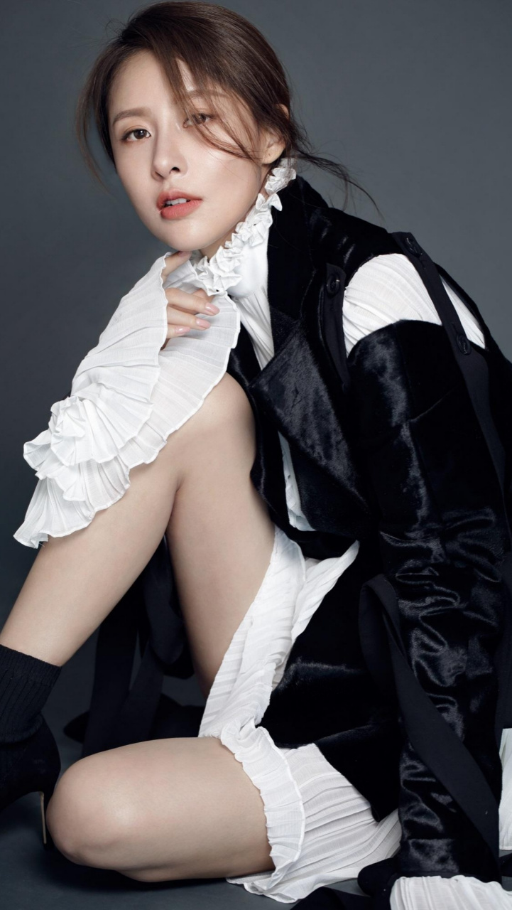 贾青写真壁纸大赏,每一款都是精品,优雅风范尽显无疑!