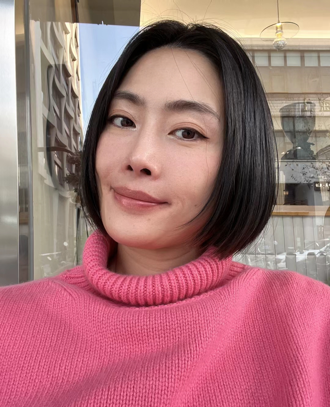 38岁马蕴雯身材发福,定居美国,买豪车 豪宅,54岁丈夫身材健硕