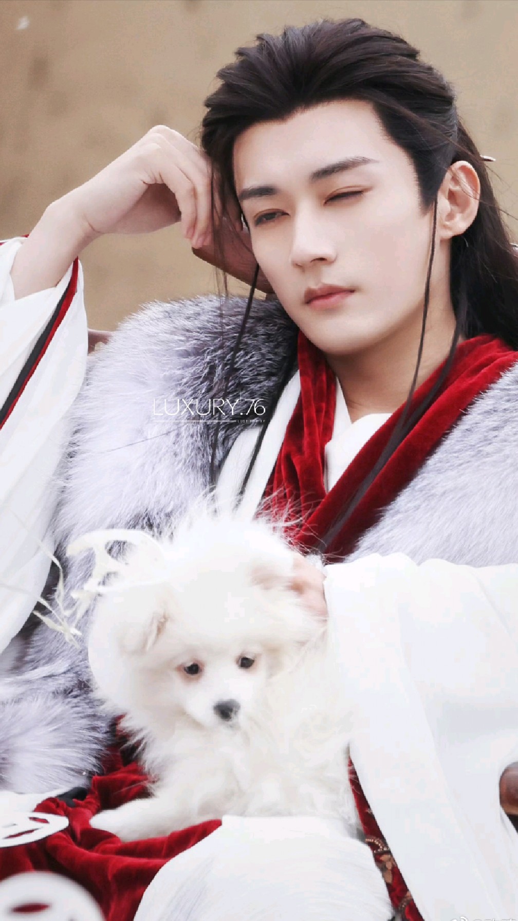 刘学义古装剪辑:邪魅一笑迷倒众生,这样坏坏深情的帅哥谁能不爱-度小