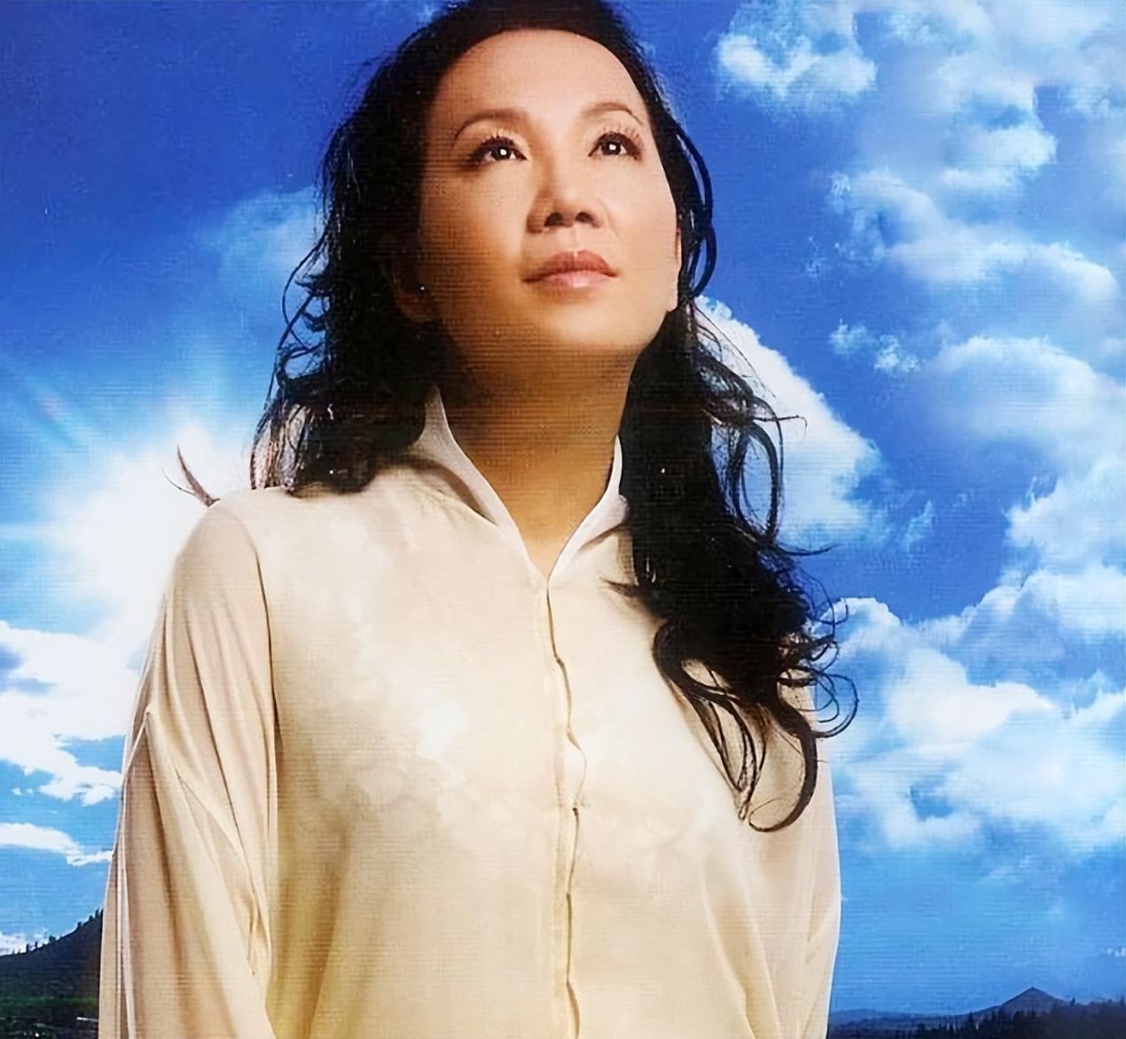 十大殿堂级女歌手谁是第一王菲顶多第五徐小凤也只能排第二