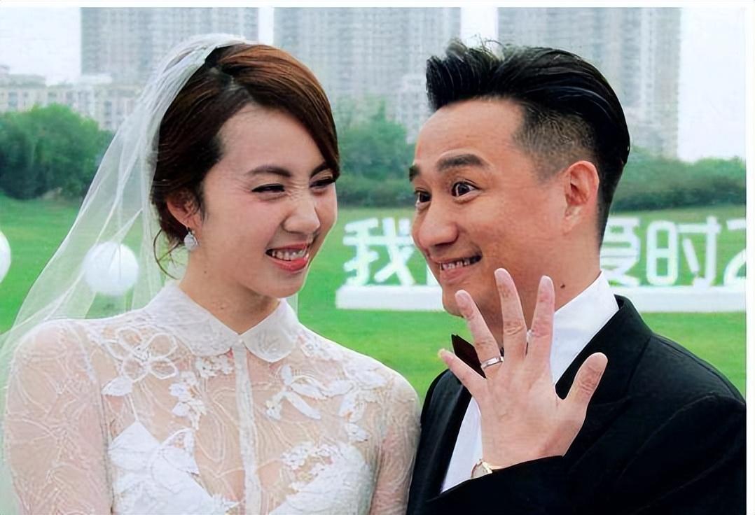 孙莉被黄磊追到手的时候才17岁看了旧照后才知道黄磊有多幸福