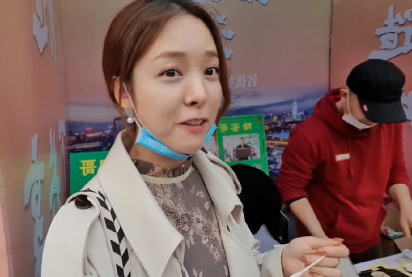 回顾韩国90后美女放弃高薪工作不要一分彩礼嫁入中国就只为吃