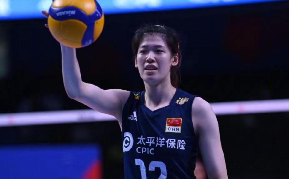 而且在国内联赛中,李盈莹带队天津女排蝉联联赛冠军,不仅如此,在世界