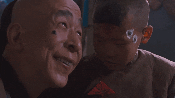 小三子说:吃我,吃我.凤老爷问:小三子,你今天早上吃了什么?