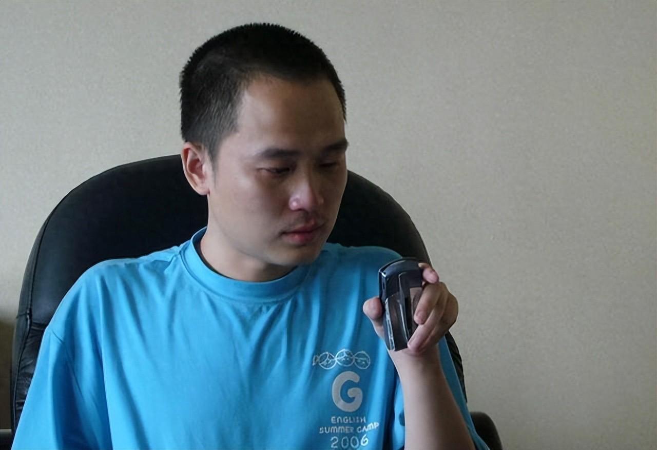 回顾四川考霸张非3次考入清华北大被退学两次后来怎么样了