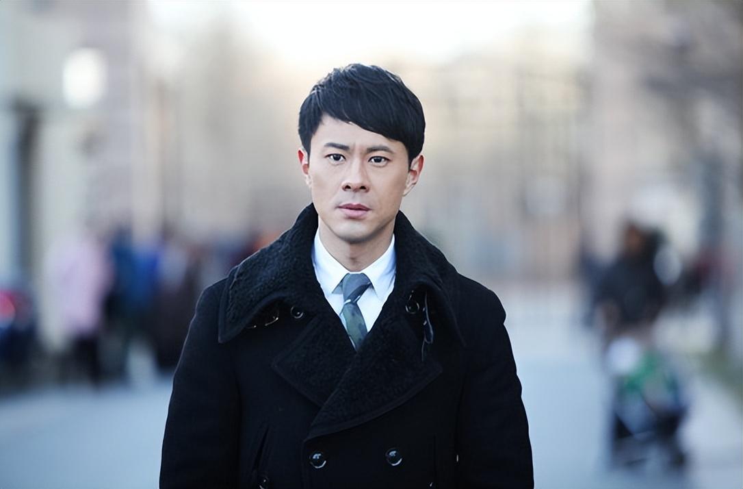 他出身演艺世家长得帅演技好出道26年却不火太可惜了