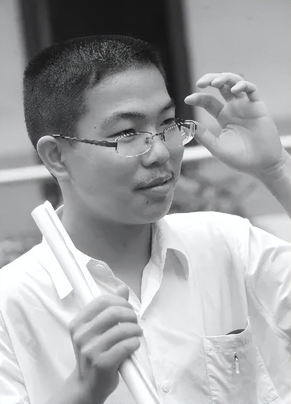 回顾江苏考生王云飞高考写755字文言文拒绝北大特招现状如何