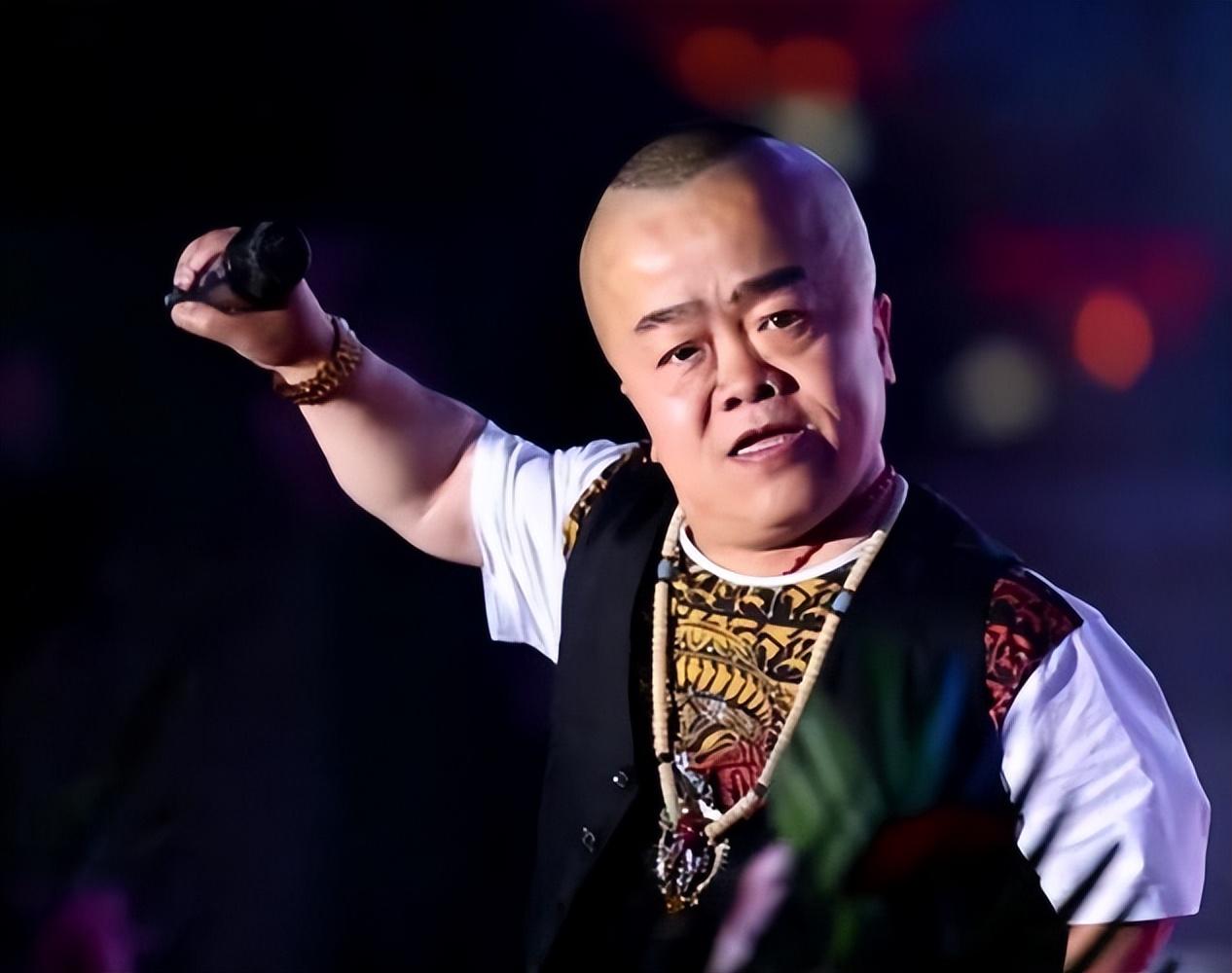 土行孙余华东身高一米二最早万元户迎娶美娇妻今靠低保为生