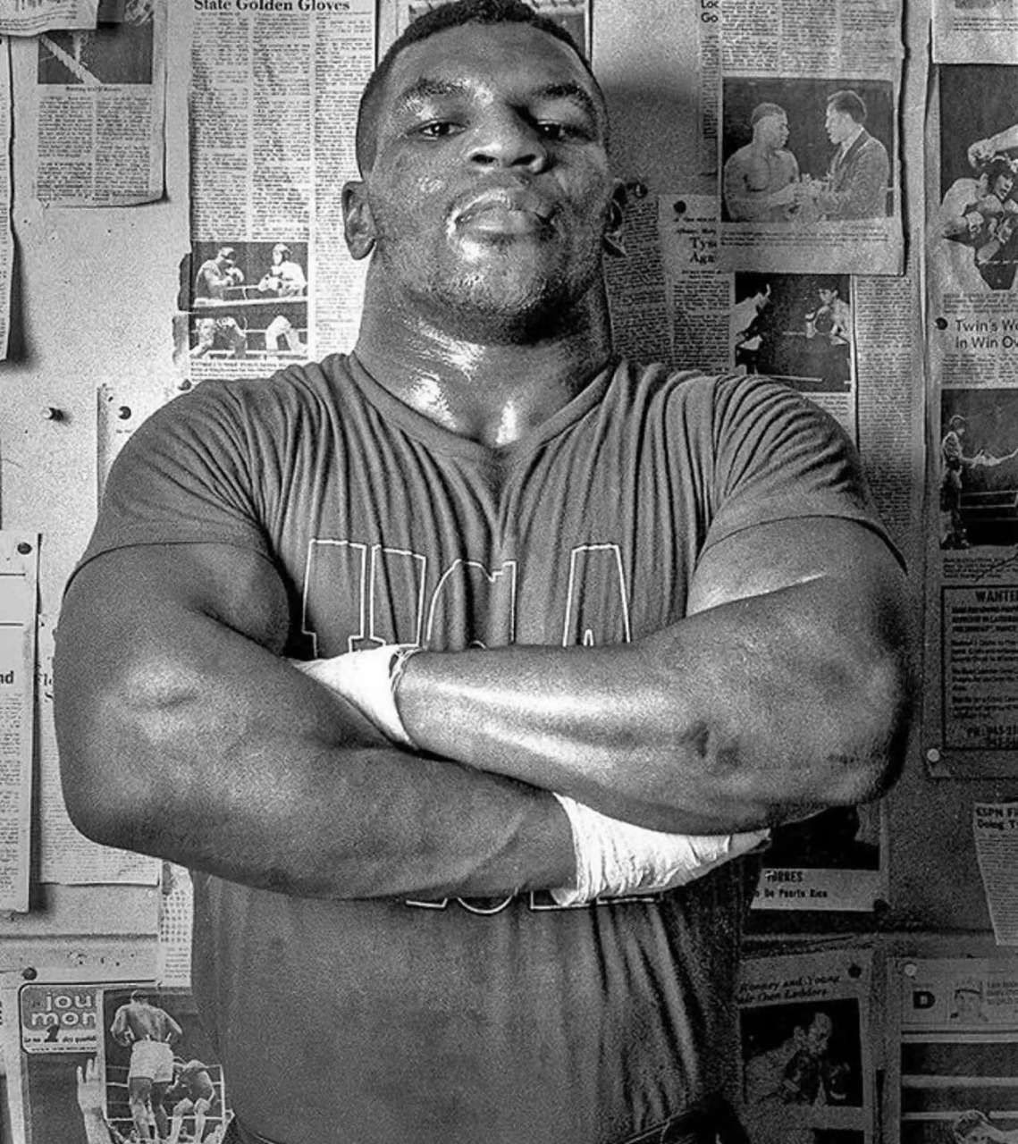 这是泰森19岁的时候,那时的他有些胆小害怕校园暴力.