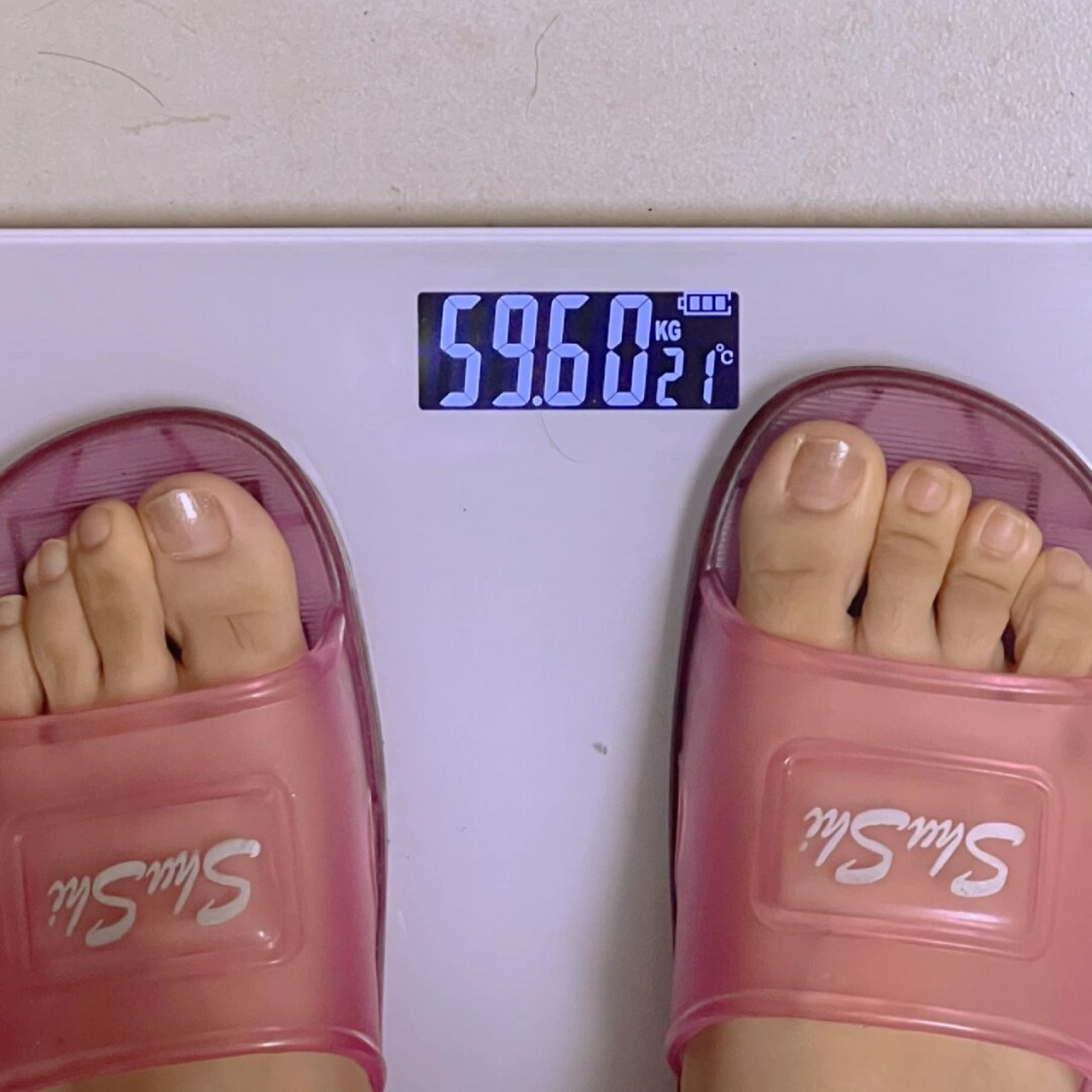 📅 2024年1月28日,我的初始体重是61kg,早起便后