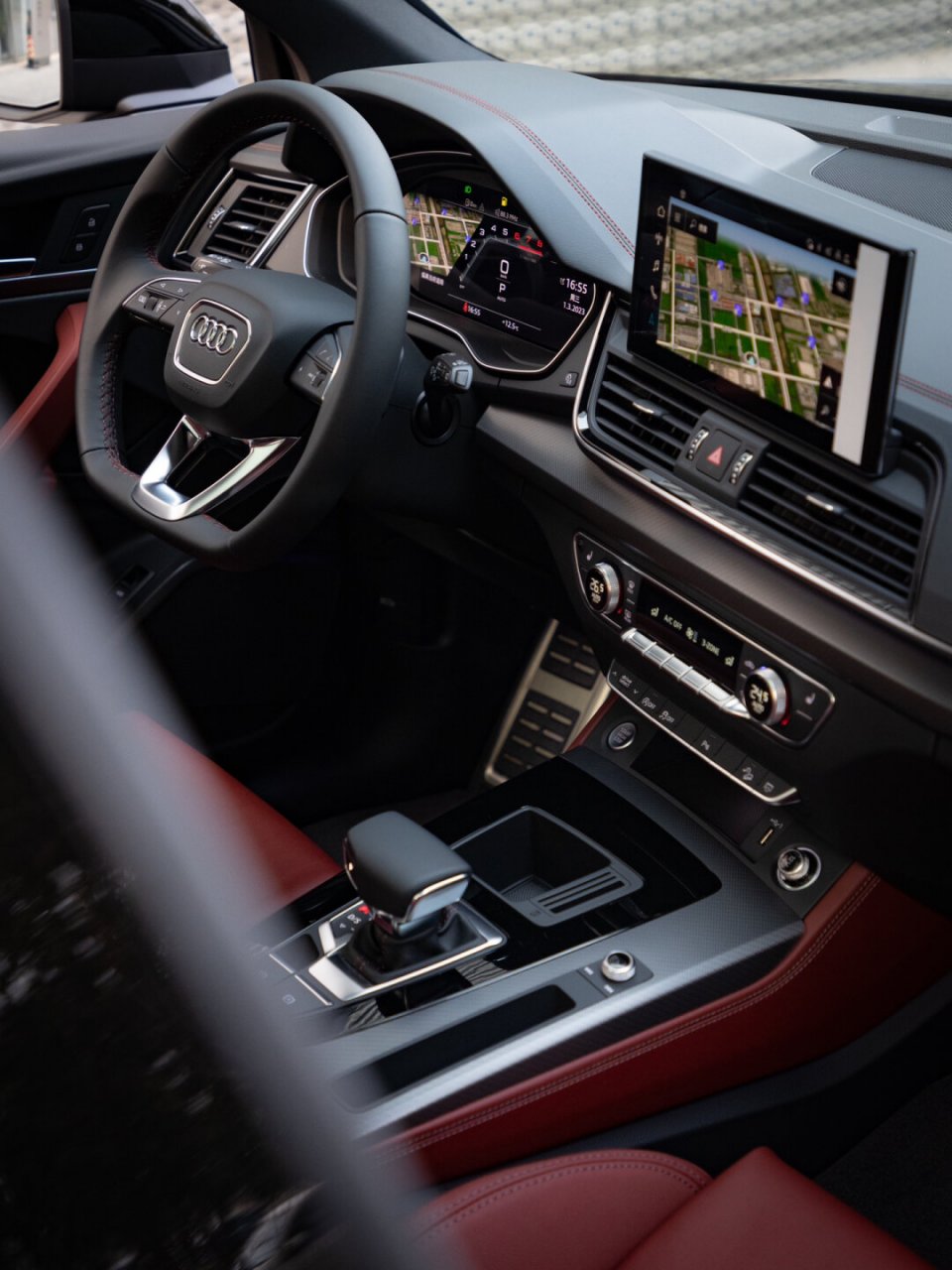 这么多年了 这内饰还是没有看腻  哎呀,这么多年过去了,我这车的内饰