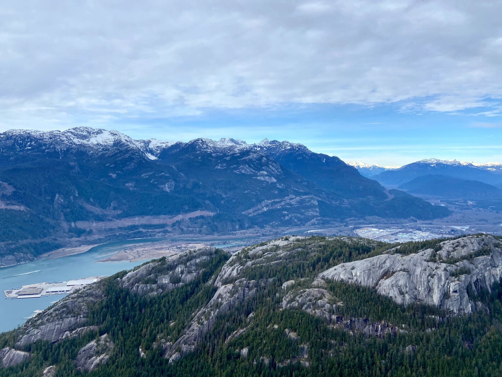 温哥华的美景盛宴  今天我要和你们分享一段令人难忘的旅行经历.