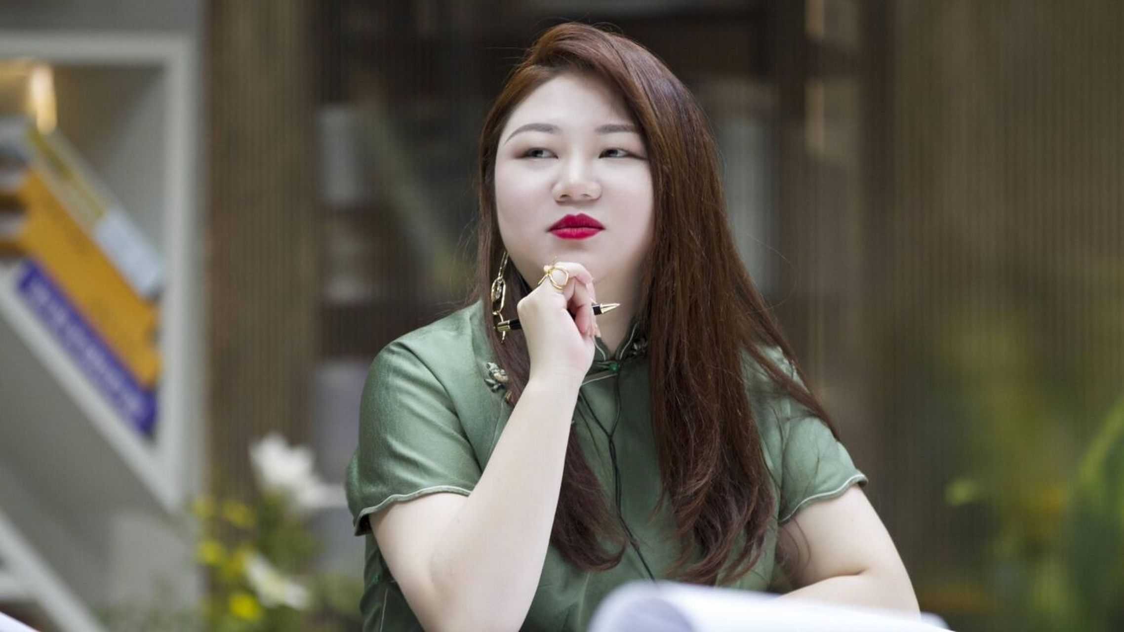 3月10日,杨天真突然引发了热议,只因为有网友问她,为什么贾玲都瘦下来