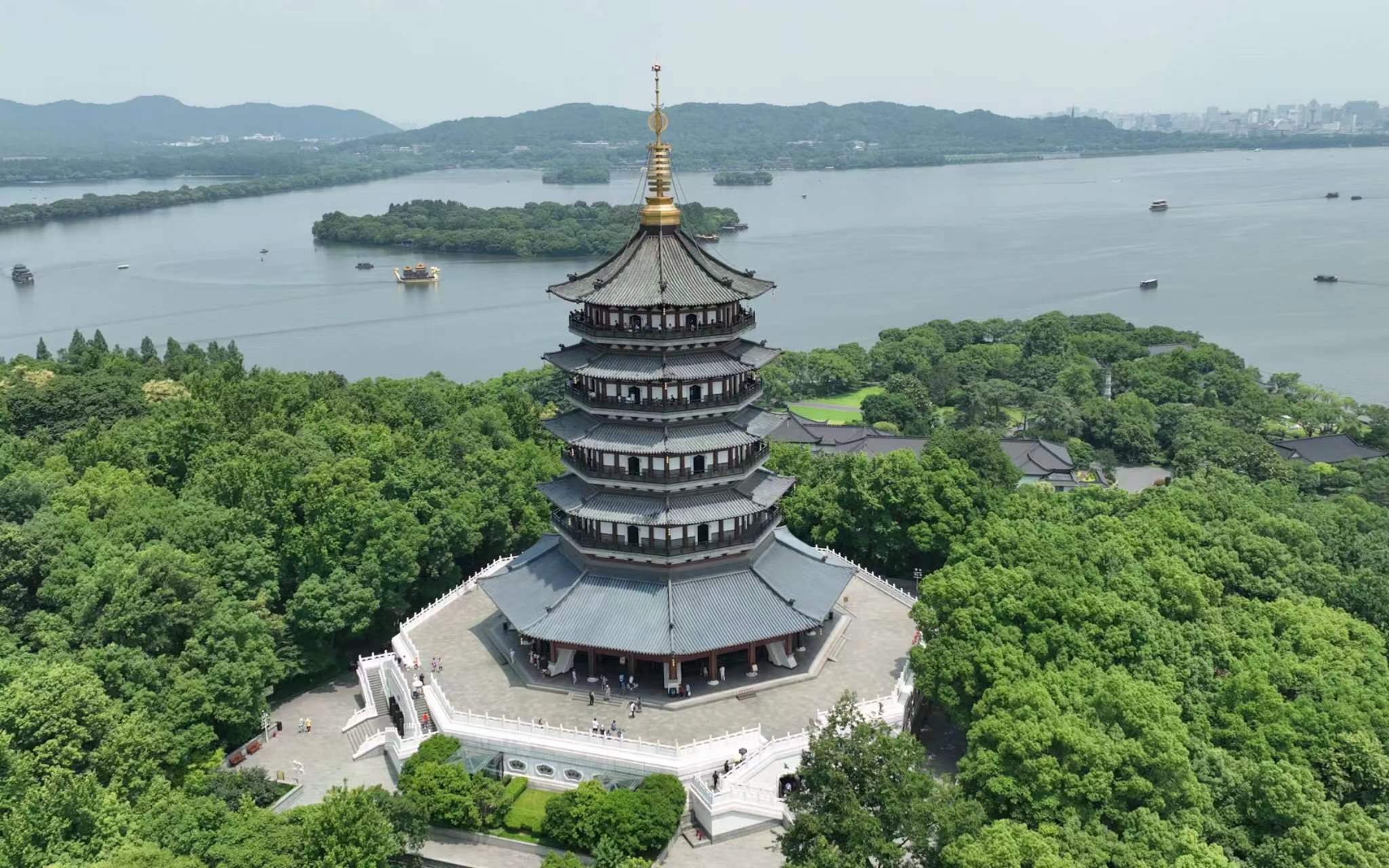 杭州雷峰塔,古今融合众多看点