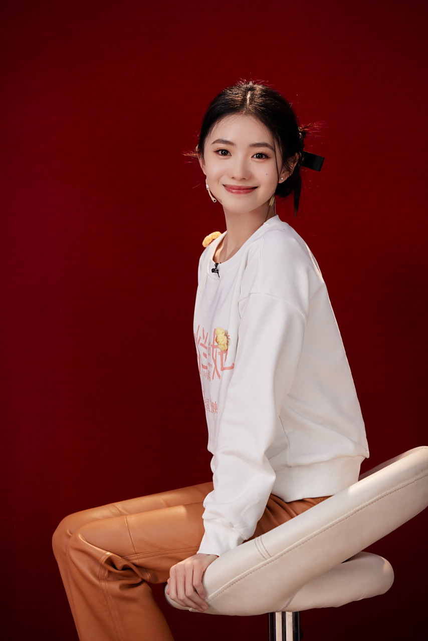 [原文:刘浩存:活动随拍展现清新.