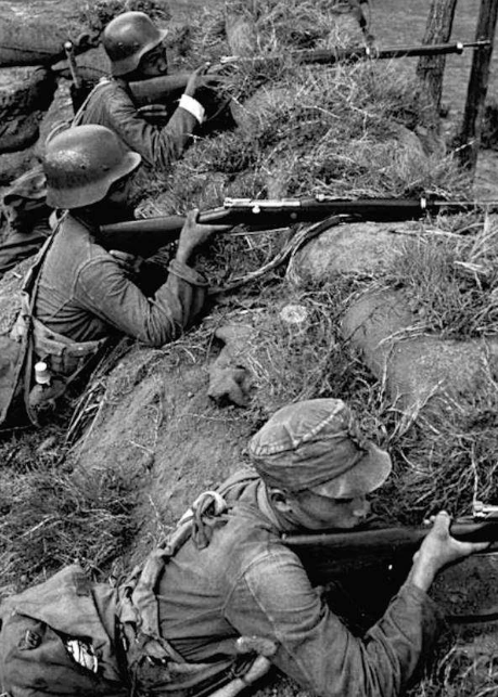 英帕尔战役后东条承认事情不好办15天后他被打发到预备役