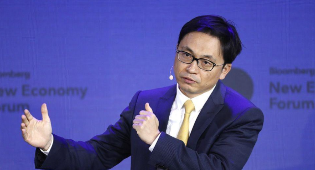 回顾张磊被称为中国的巴菲特却被曝已是新加坡籍