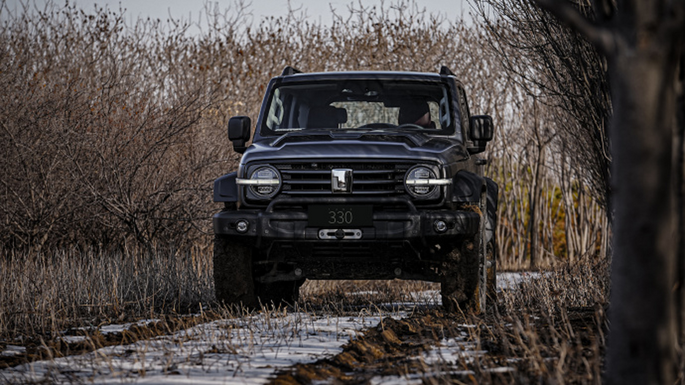 【长城汽车硬派越野再添新成员——坦克 330!