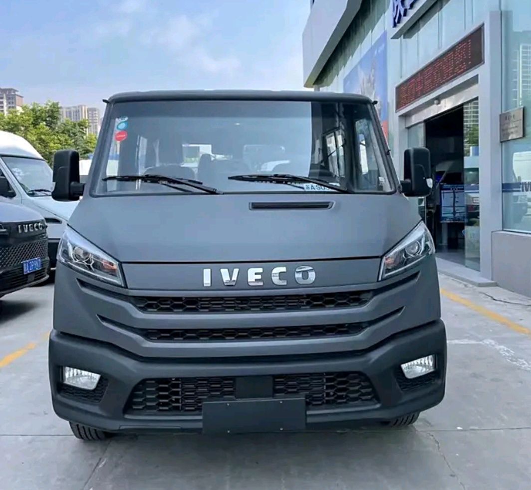 新款依维柯得意:柴油2.5t 平顶设计,强悍扭矩带来出色驾驶乐趣