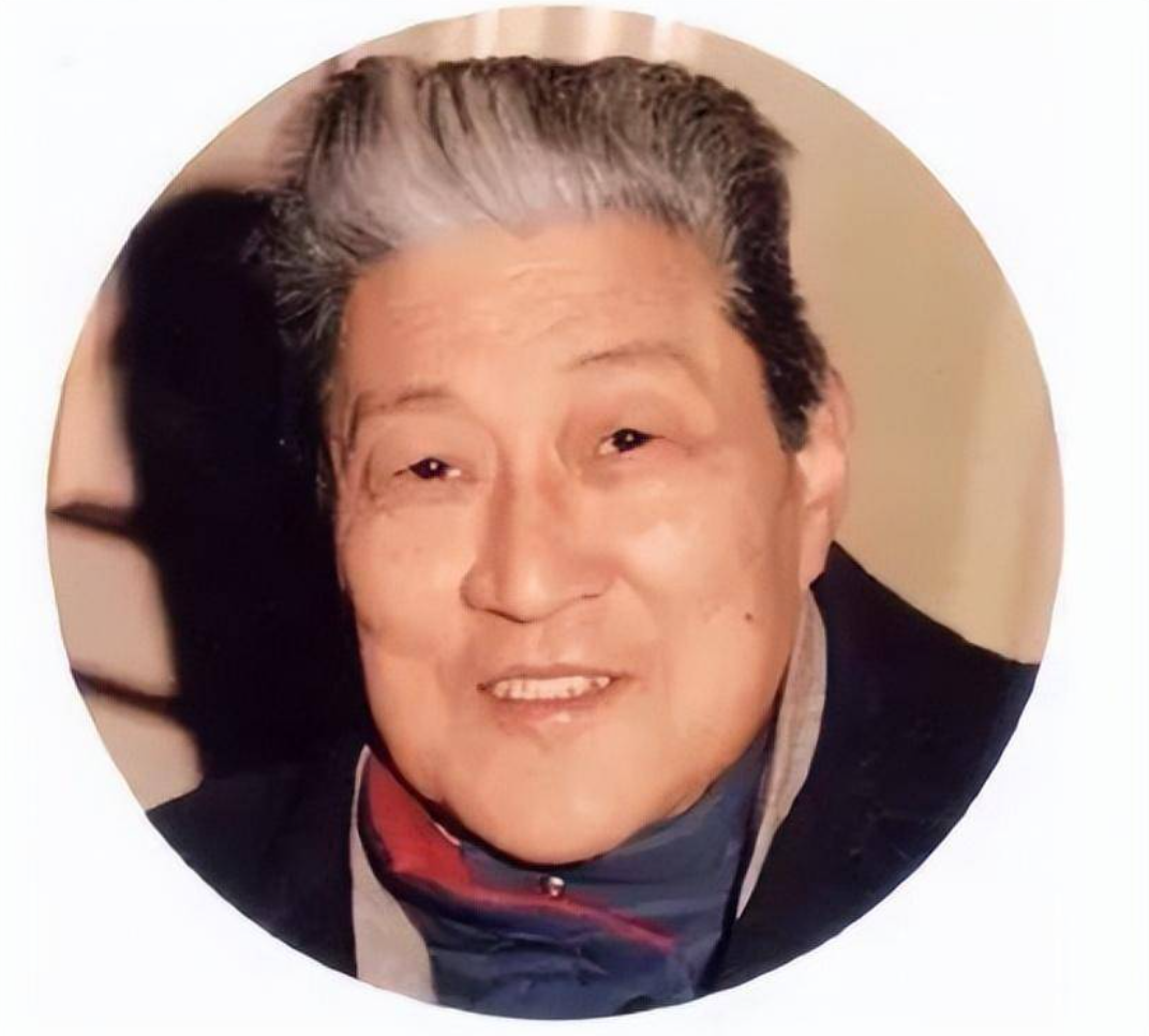 回顾配音大师童自荣从未计较李连杰冷漠至今依旧住30平米房子