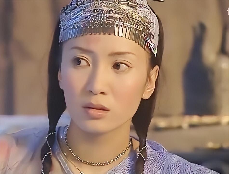 回顾胡小庭长得漂亮演技好父母一个瘫痪一个截肢丈夫对他好