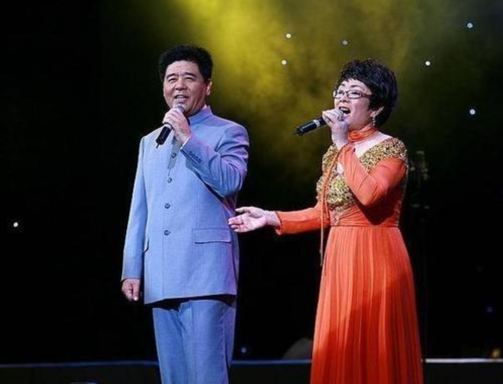 回顾谢莉斯与王洁实走红50岁患脑梗神奇自愈67岁女儿去世