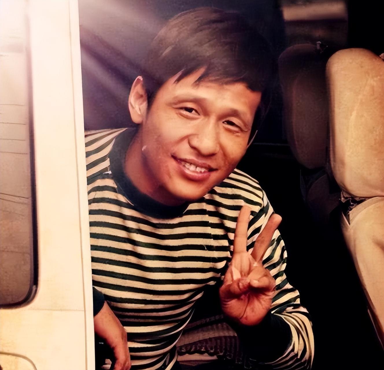 回顾宋小宝和前妻霍晓红离婚再婚娶粉丝王雪现在过得怎样