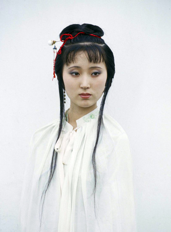 回顾老戏骨沙玉华不追求名利低调嫁圈外丈夫晚年生活幸福美满