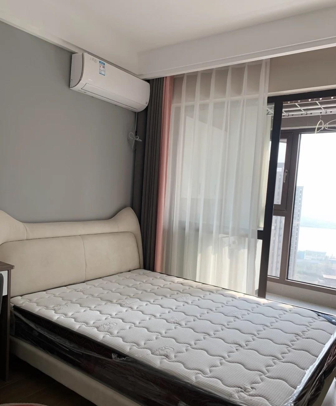 江西一女太太因太会布置走红光一电视墙就被无数人效仿晒晒