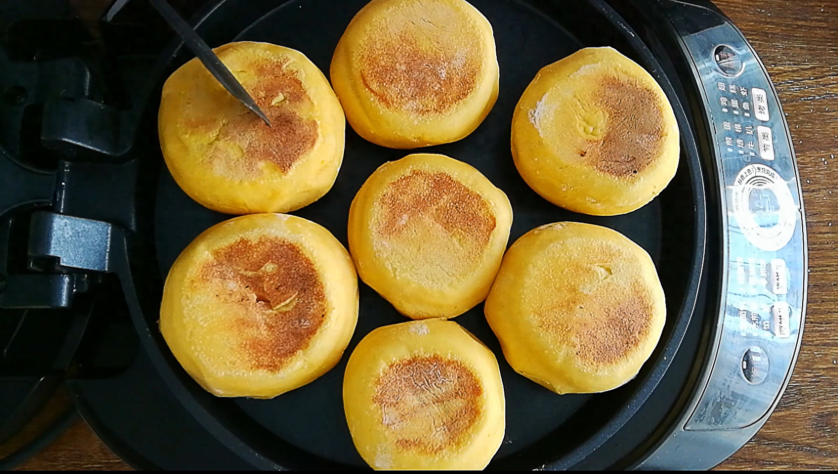 红薯制作的红薯饼可以当做早餐,简单美味又营养