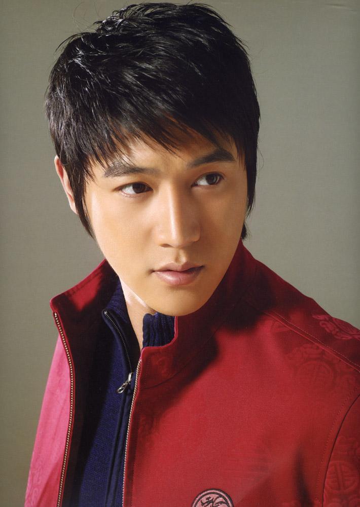 回顾陆毅我愧对孤独母亲余生为5个我爱的女人而活