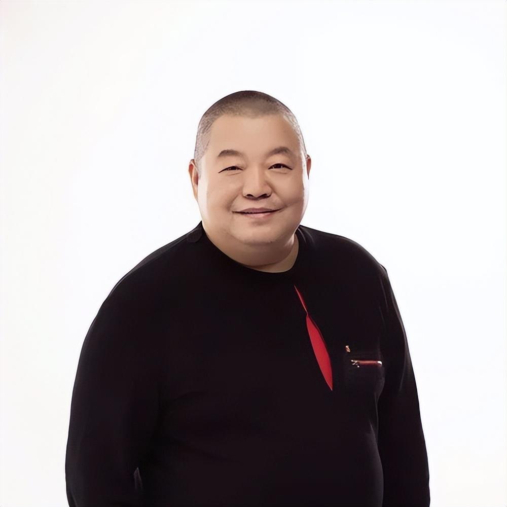 回顾臧天朔对朋友重情重义孤寡老母含泪和儿媳对簿公堂