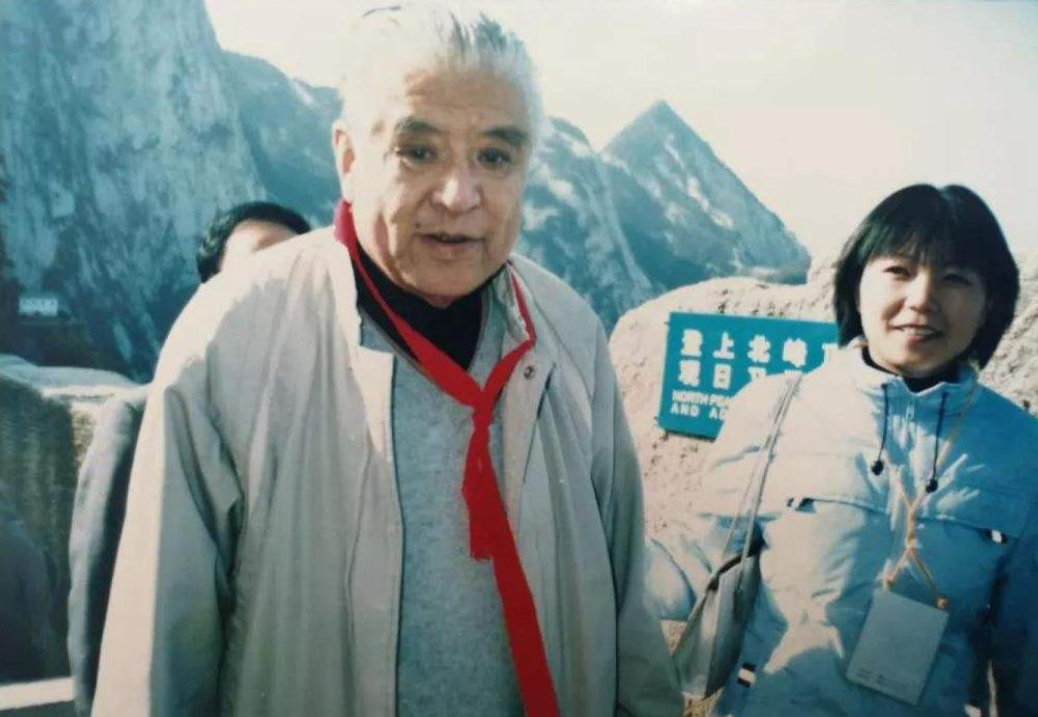 回顾李默然妻子龙潮嫁给英雄邓世昌生3个儿女与丈夫爱一生