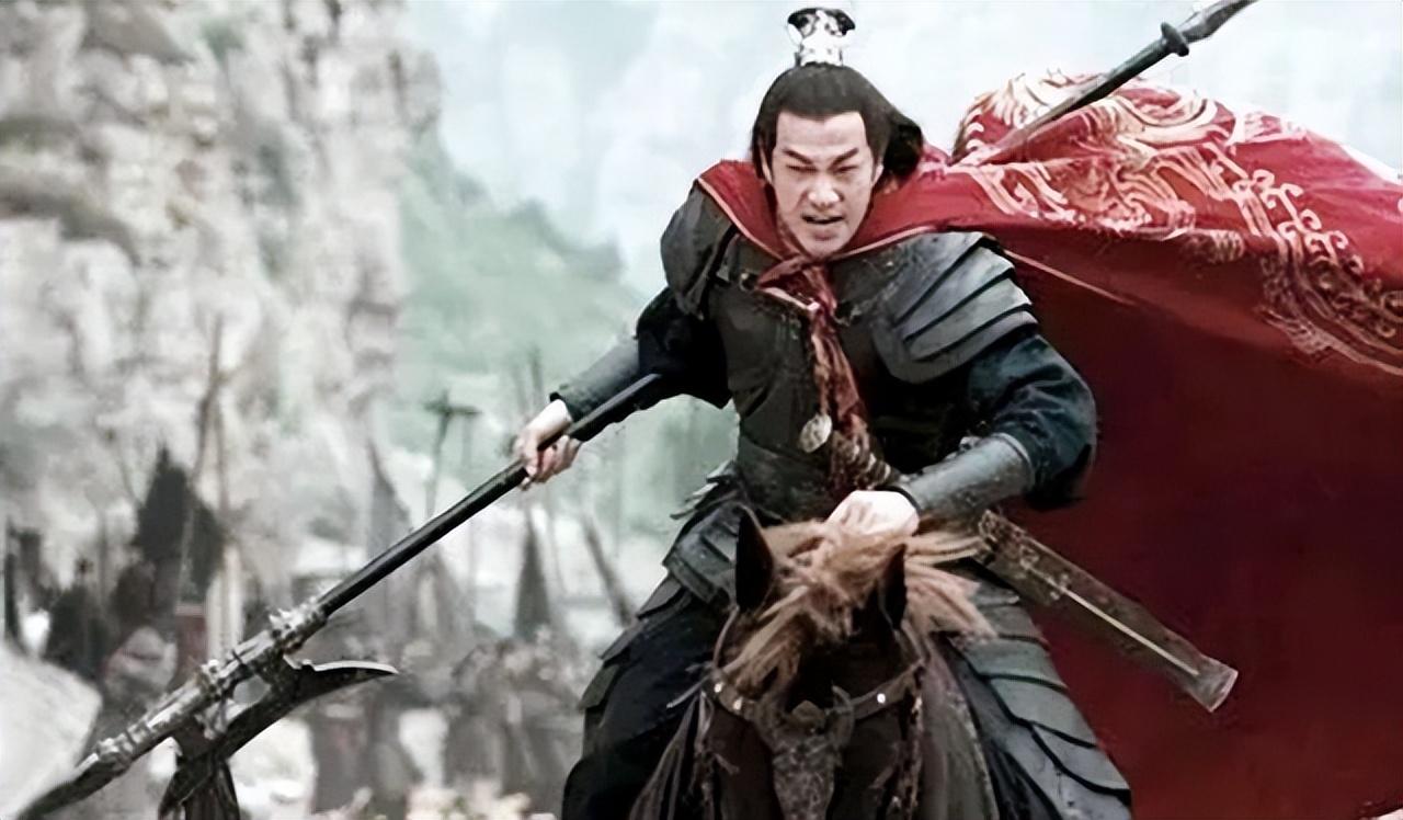 秦朗父亲被张飞斩杀母亲被曹操霸占长大后成为一代名将