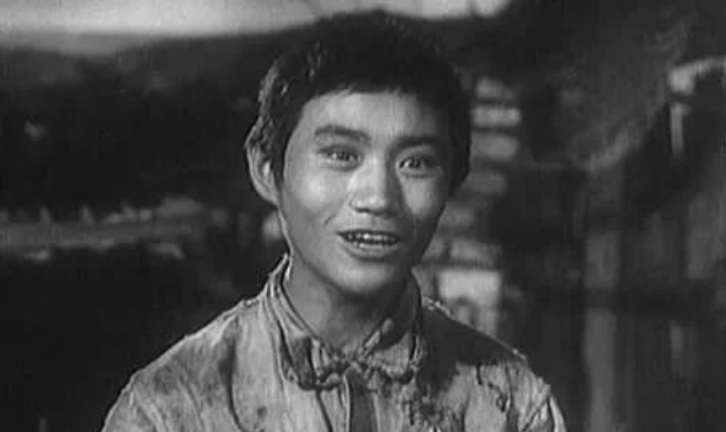 回顾牛犇的传奇人生6岁父母双亡11岁开始演戏85岁获终身成就奖