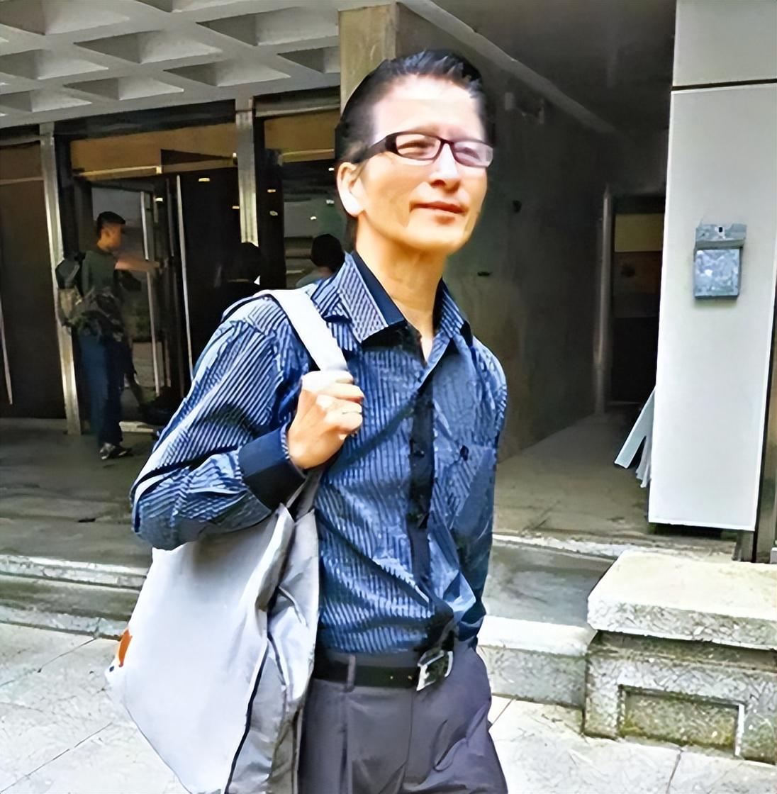 回顾何傲儿:26岁委身大51岁的林建名,债务还清潇洒离去