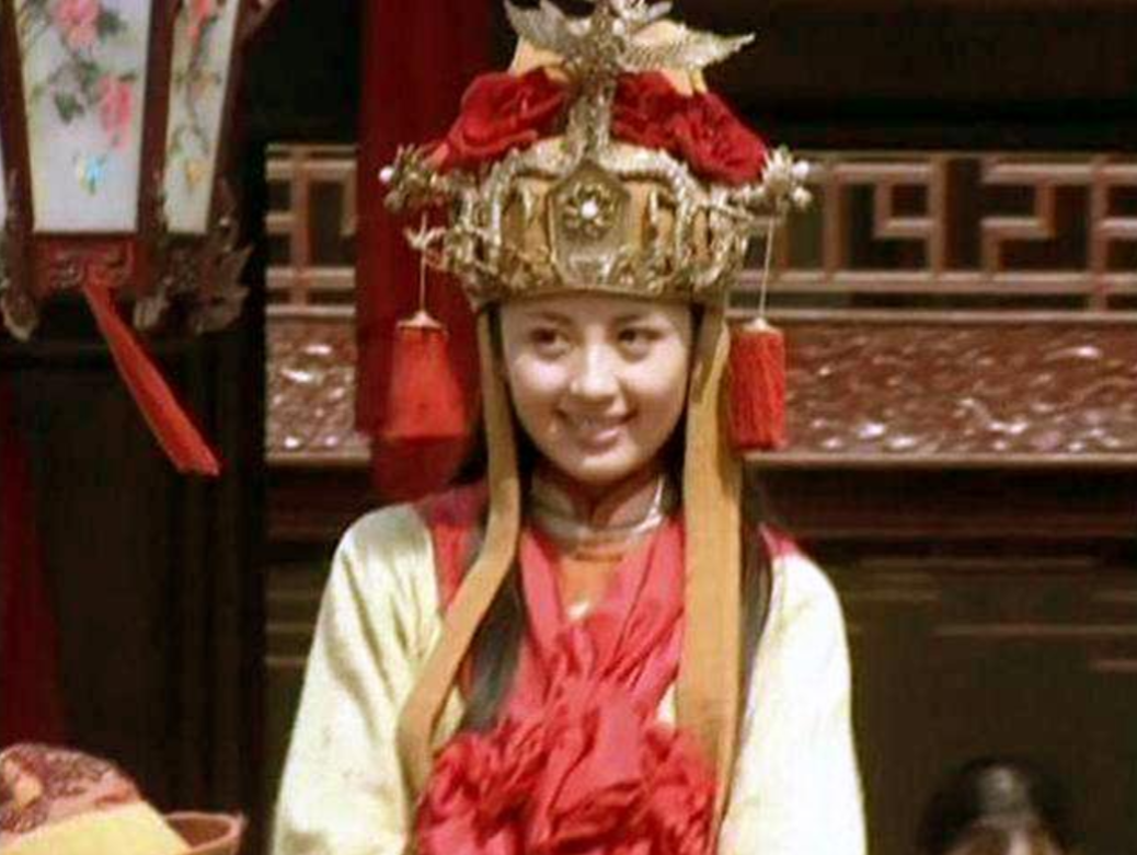 被陈家林导演选进《太平天国》剧组,她化身历史上第一位女状元"傅善祥