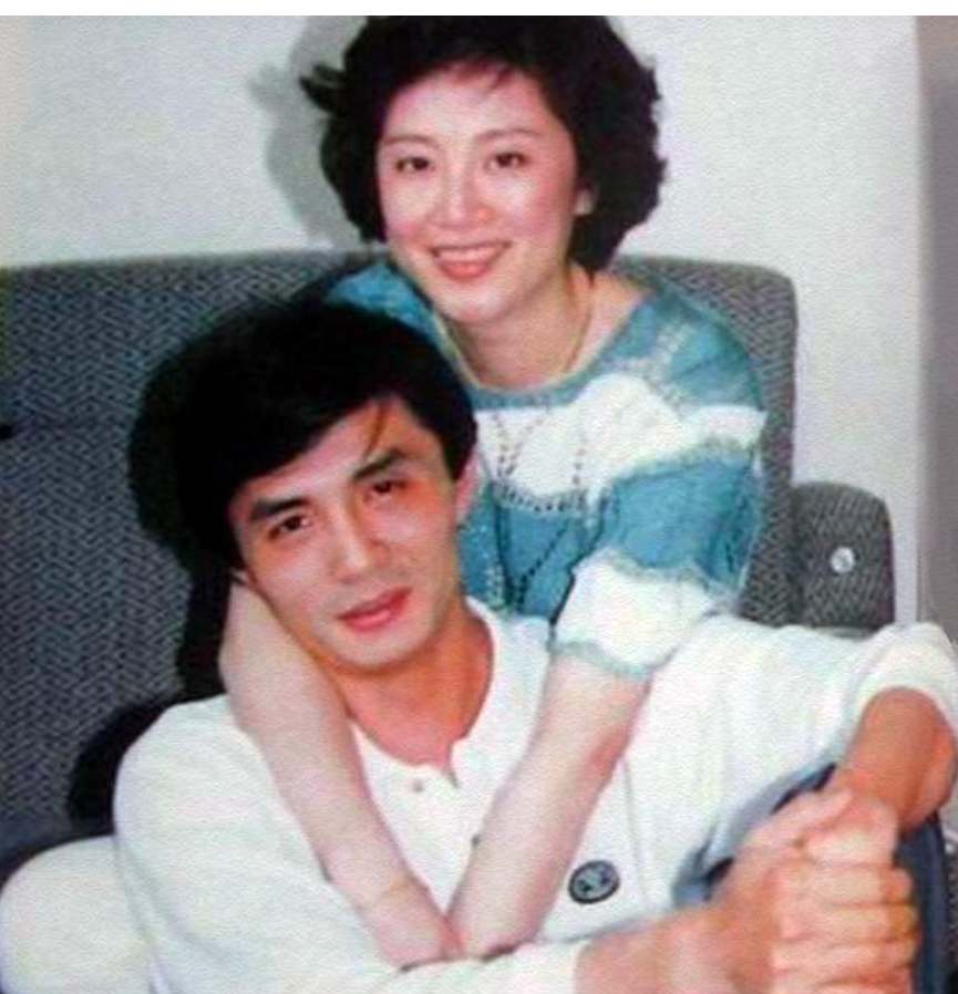 汪嘉伟曾任男排主帅离婚又再婚如今儿子是他的骄傲