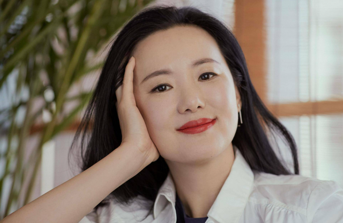 回顾咏梅内蒙古走出的著名演员所有的眼泪坎坷都化作生命彩虹