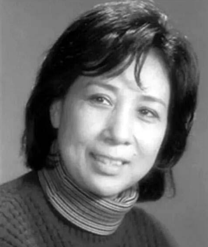 回顾表演艺术家梁音74岁痛失爱妻77岁时女儿撮合他与影迷再婚