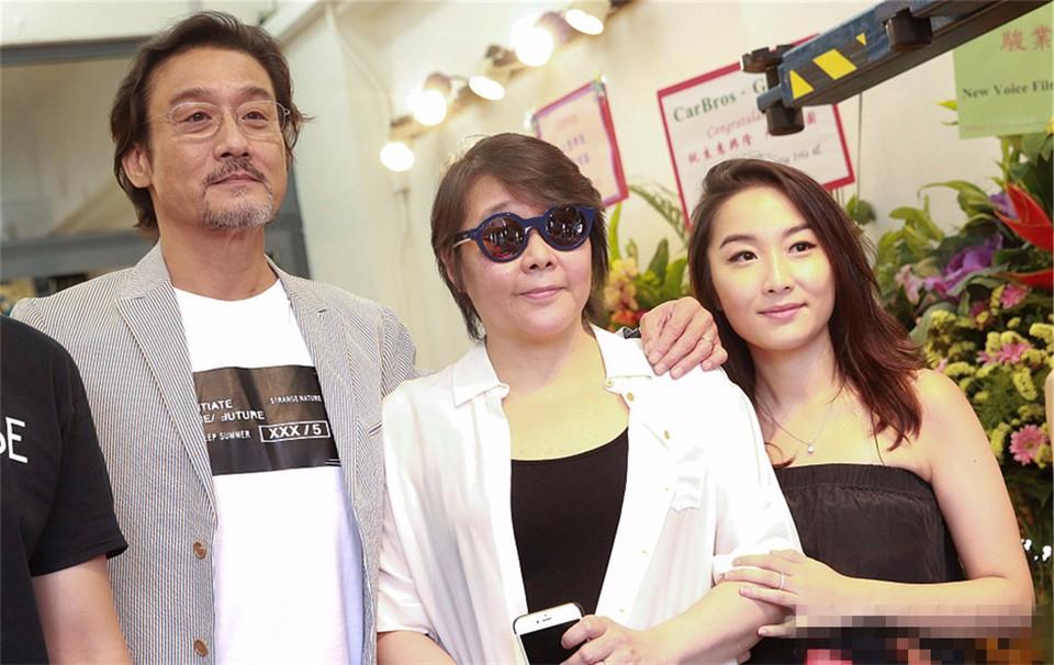 回顾演员梁家辉我这辈子最正确的决定就是娶了一个平凡的妻子